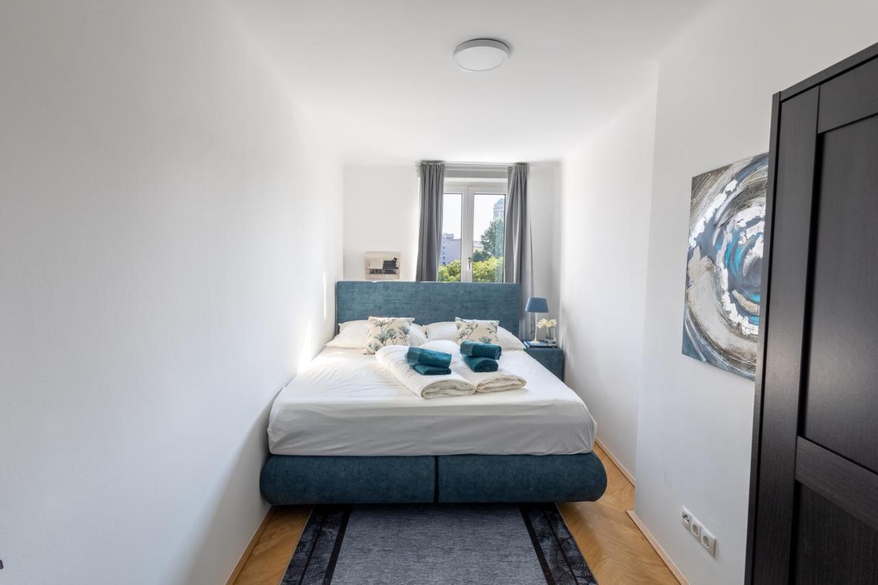 Central-new ; Marvelous Views Apartament *